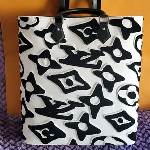 LOUIS VUITTON Monogram Giant White Black Cabas Bag Limited Urs Fischer LVxUF New